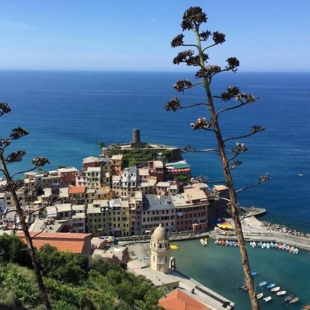 Il Ciasso Romantic Seafront Escape Вернаца Екстериор снимка