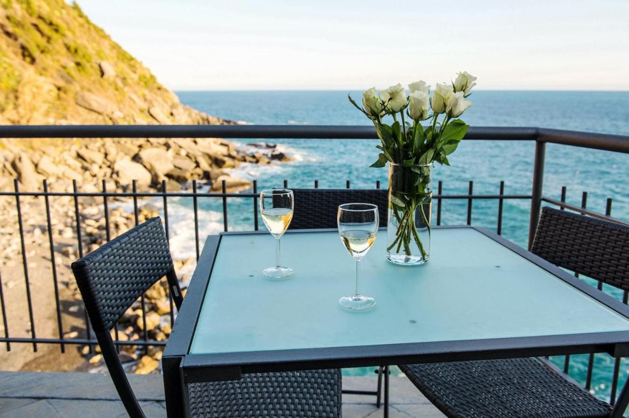 Il Ciasso Romantic Seafront Escape Вернаца Екстериор снимка